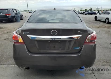 2013 Nissan Altima 2.5 z USA, uszkodzony, nr VIN 1N4AL3AP7DC118775